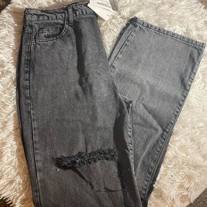 acid wash distressed boyfriend jeans